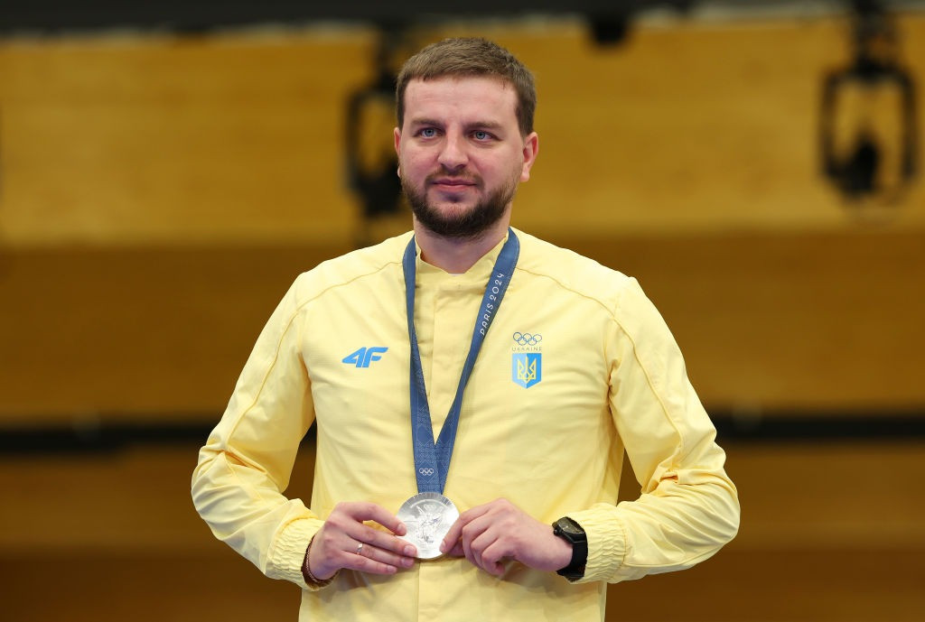 Умєров привітав військовослужбовця Сергія Куліша зі срібною медаллю Олімпіади - зображення