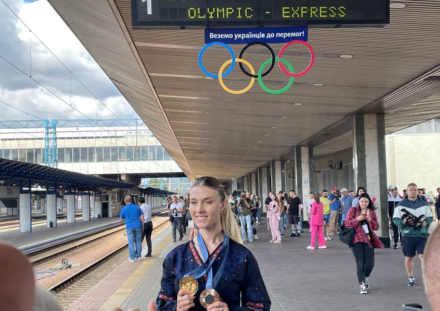 До України повернулися олімпійці - зображення