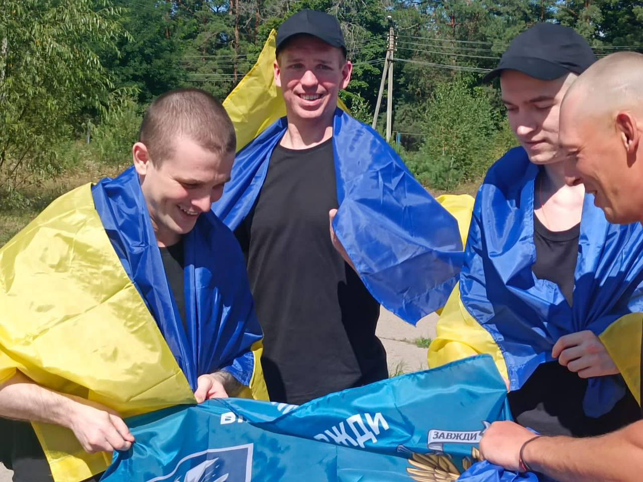 Україна повернула полонених: серед звільнених — захисники Маріуполя та політичні в'язні - 2 - зображення