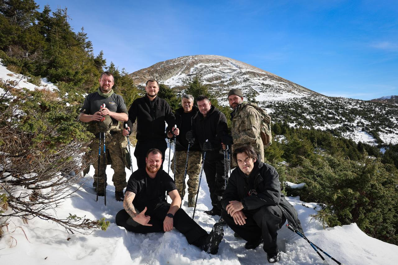 П’ятдесят ветеранів зійшли на Говерлу в межах програми реабілітації (ФОТО) - зображення