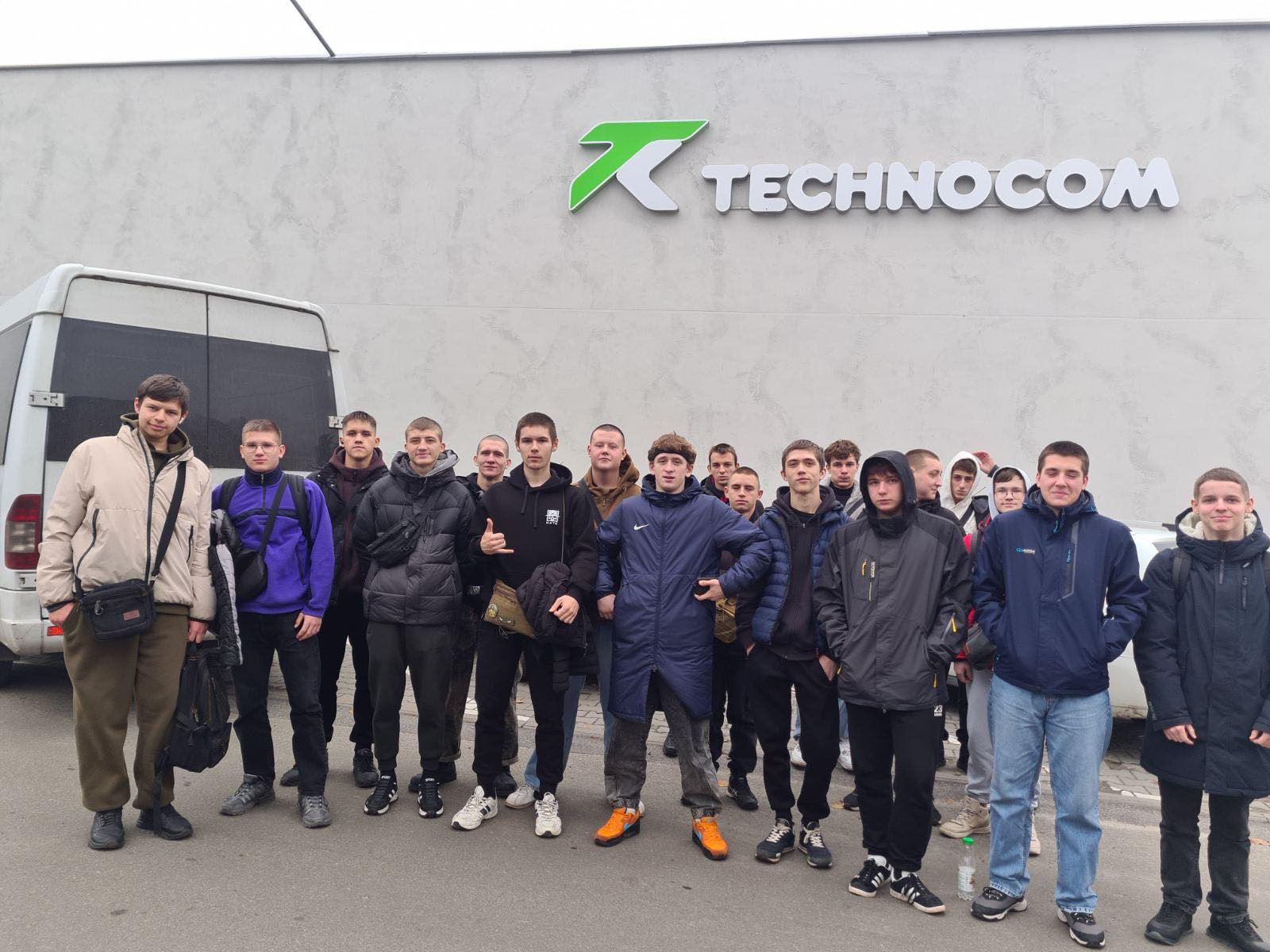 “Ми захотіли створити для дітей такі умови в школі, щоб вони могли досліджувати світ професій на практиці”, – Валентина Полторак, менеджерка швейцарсько-українського проєкту DECIDE - 2 - зображення