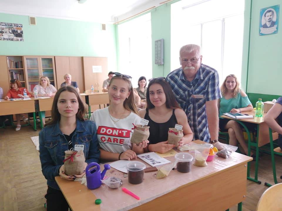 Керівник гуртка з Васильківщини переміг на Всеукраїнському конкурсі «Джерело творчості»