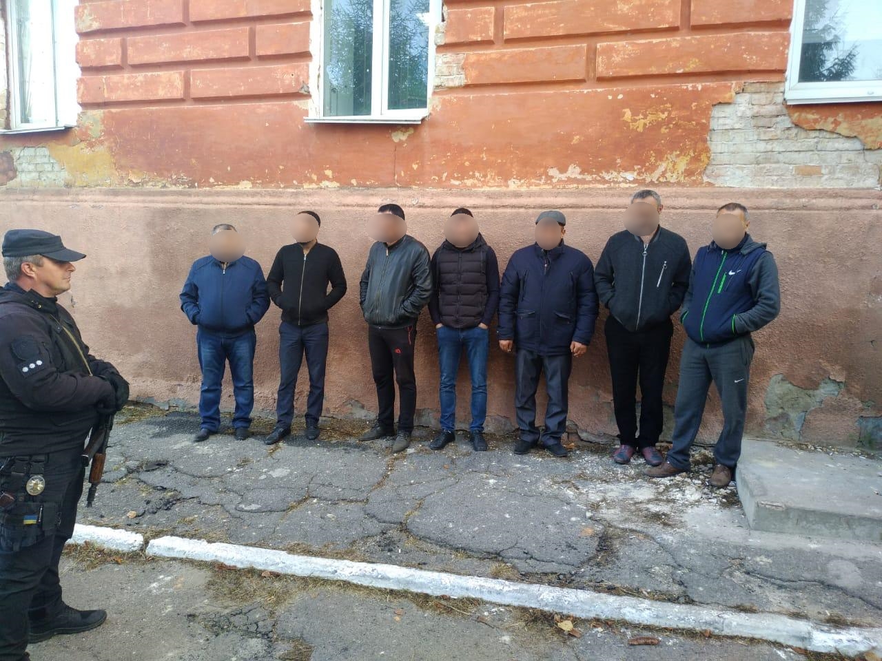 Семеро нелегалів-вірменців упіймали на Васильківщині