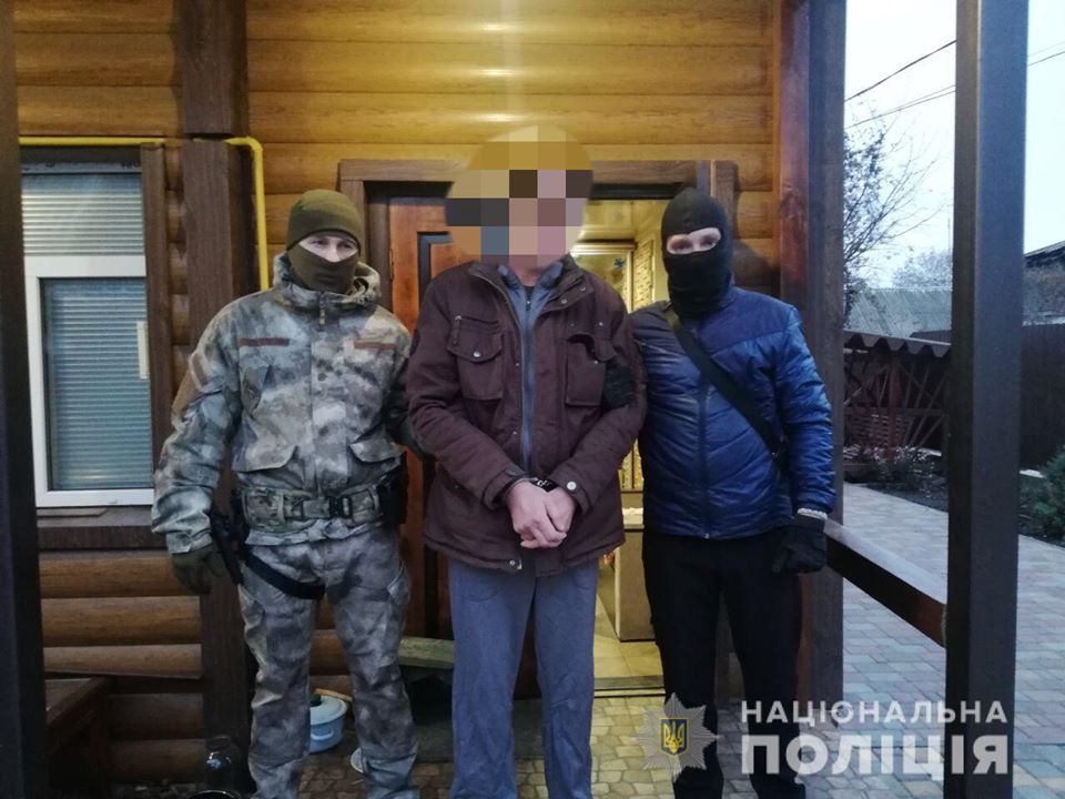 Групу зухвалих викрадачів сейфу з 900 тисячами гривень знайшли на Київщині