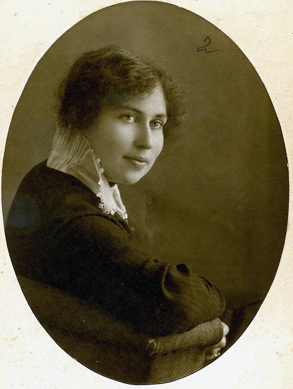 Надія Суровцева, українська громадська діячка, історик, 1914 рік.